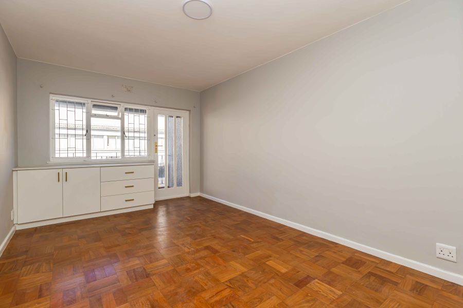To Let 1 Bedroom Property for Rent in Sea Point Western Cape